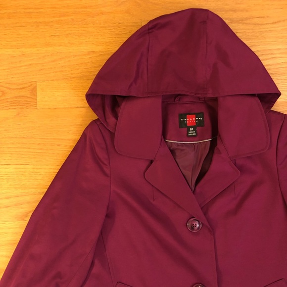 Gallery Petite Short Trench Coat - Picture 2 of 8